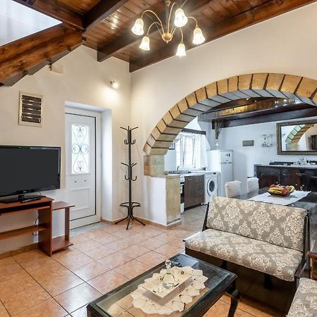 Aroni Cretan Comfortable House - Hamam Suites Aroni Exterior photo